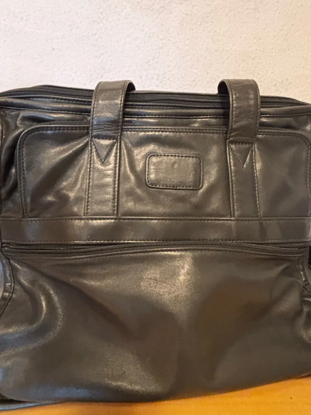 TUMI Black Leather Laptop Briefcase Expandable Work Travel Bag 16” - Picture 12 of 12